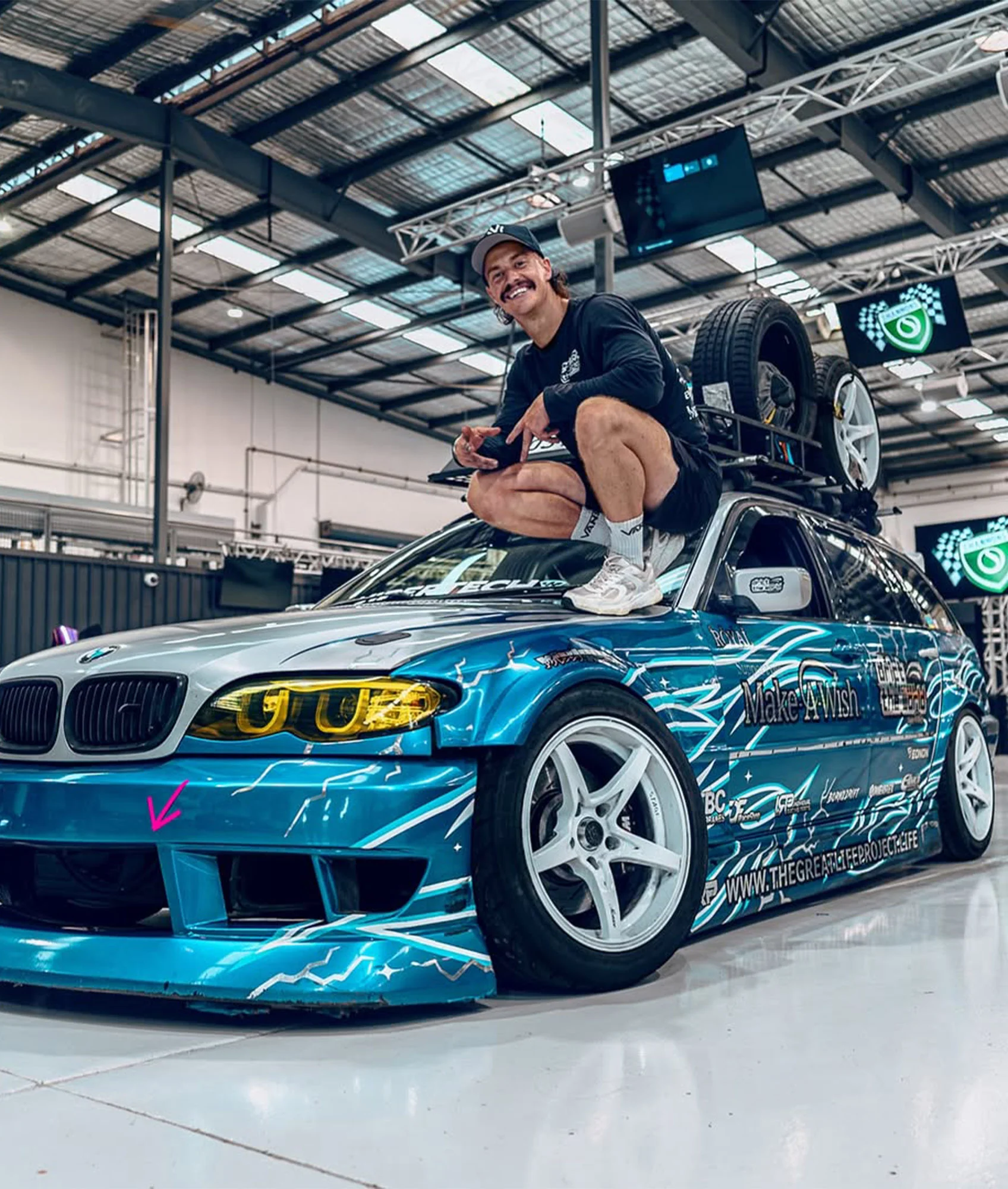 Limited Edition Andy Howard “Drift Across The World” Supporters Pack - Image 3